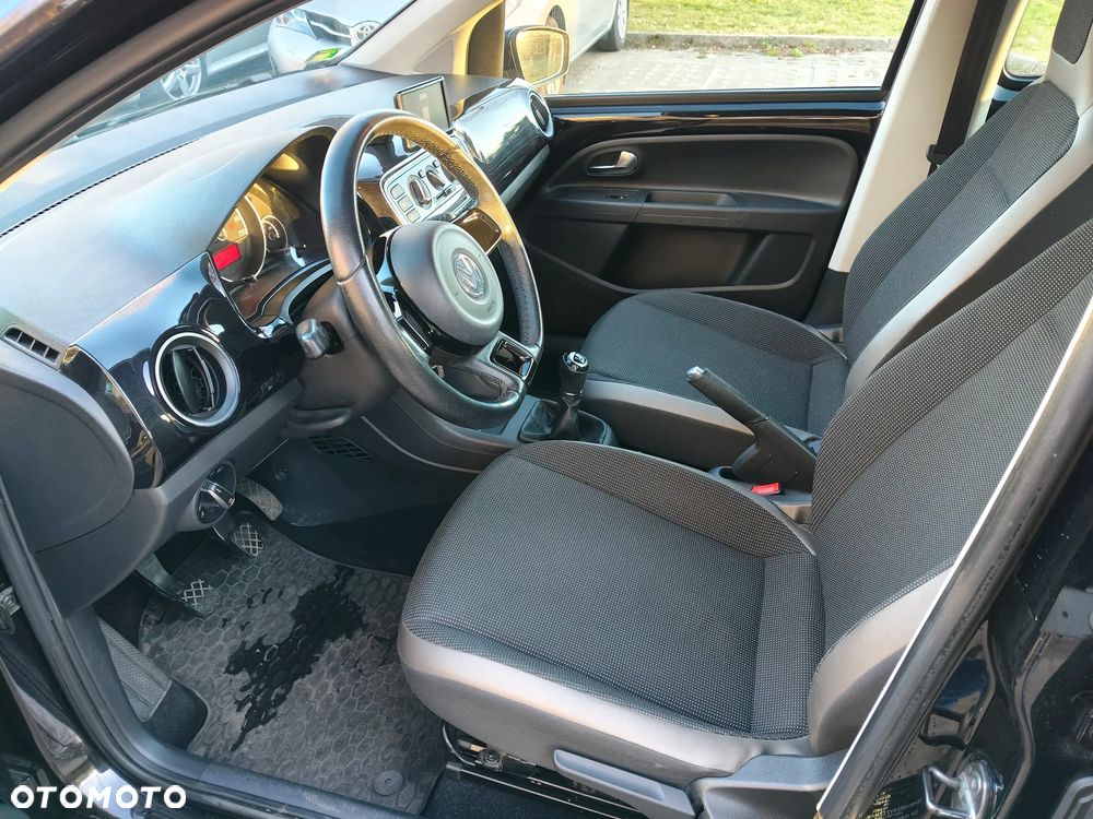 Volkswagen up! - 11