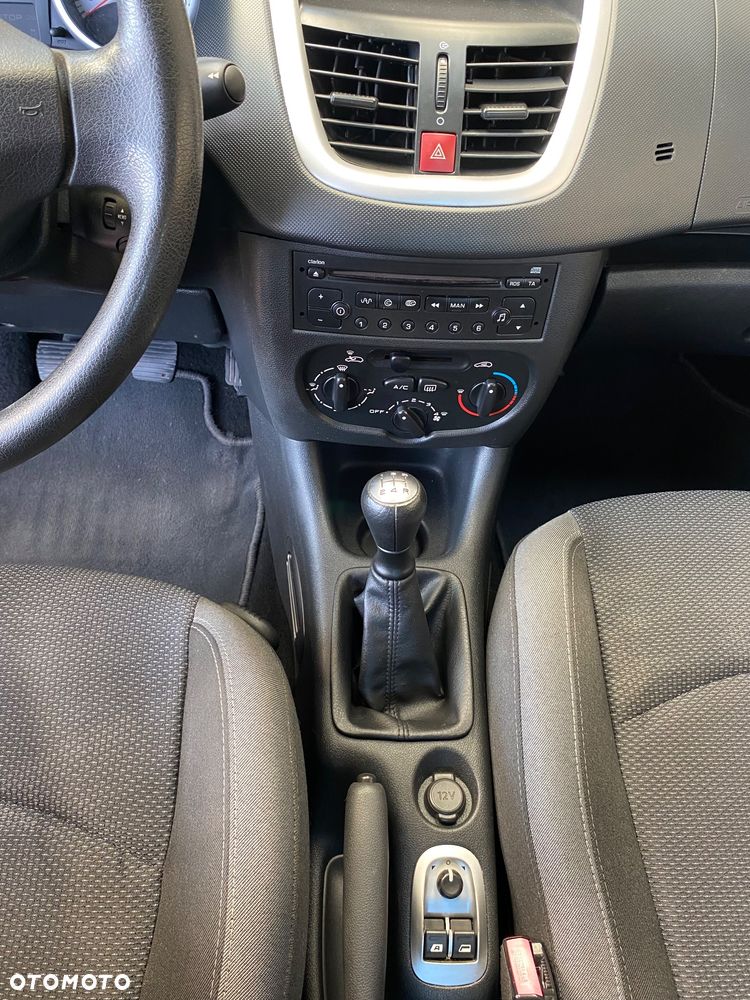 Peugeot 206 plus 60 - 26