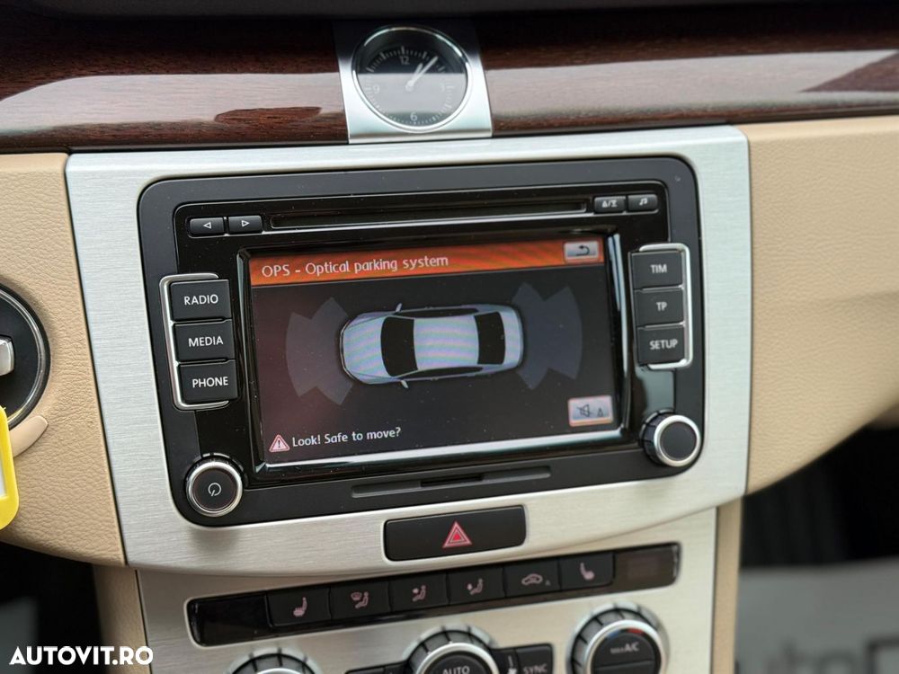 Volkswagen Passat 2.0 TDI 4Motion DSG BlueMotion Tech Highline - 13