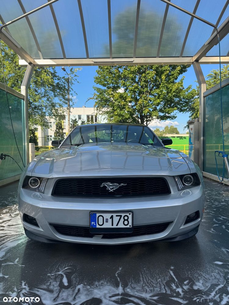 Ford Mustang - 1