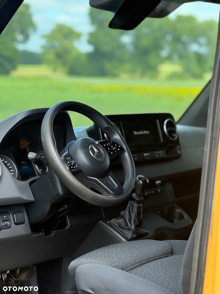 Mercedes-Benz Sprinter - 6