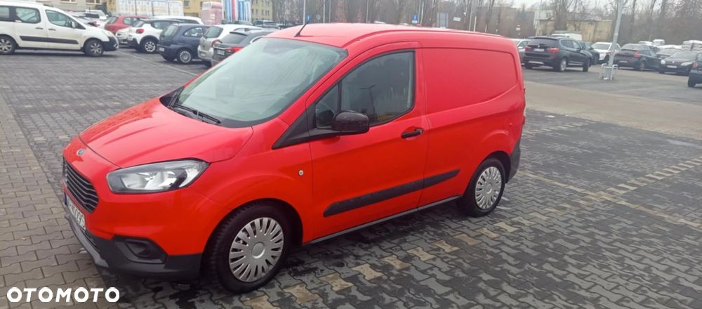 Ford Transit Courier - 1
