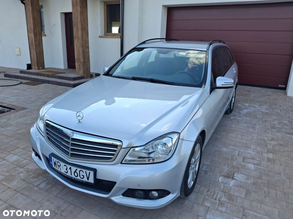 Mercedes-Benz Klasa C 220 CDI DPF BlueEFFICIENCY Edition - 4