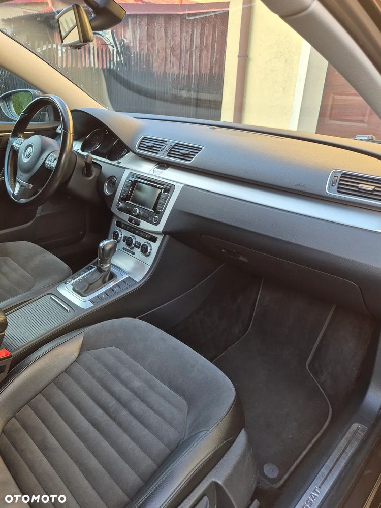 Volkswagen Passat 2.0 TDI Highline DSG - 6