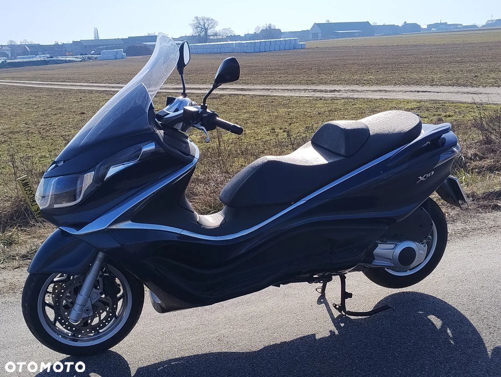 Piaggio X10 - 1