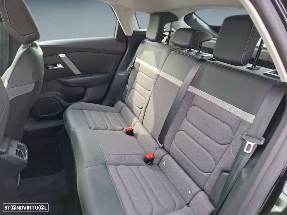 Citroën C4 1.2 PureTech Plus - 12