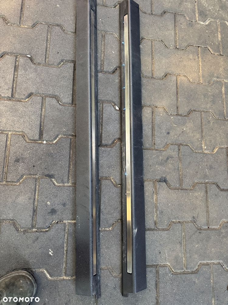 Listwa progowa Ford Transit Turneo Custom Lift prawa lewa