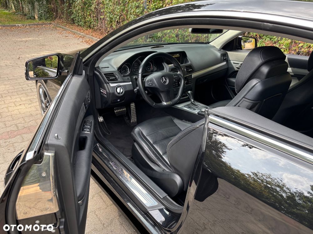 Mercedes-Benz Klasa E 350 CDI DPF Coupe BlueEFFICIENCY 7G-TRONIC Elegance - 19