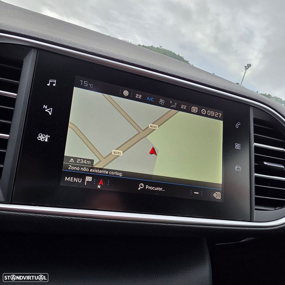 Peugeot 308 SW 1.2 PureTech Allure Pack EAT8 - 26