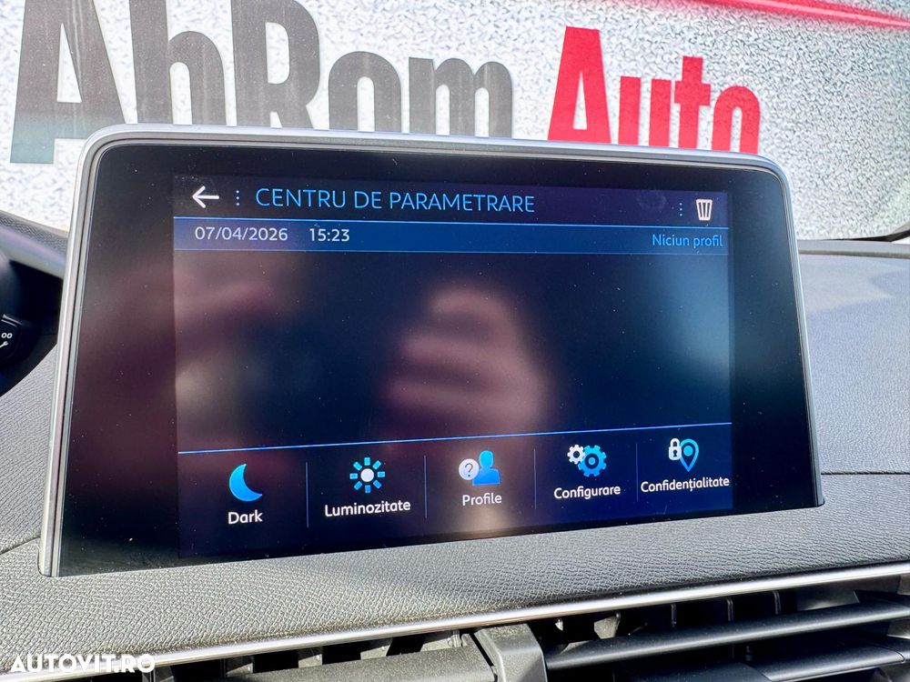 Peugeot 3008 1.2 PureTech S&S EAT8 Allure - 24