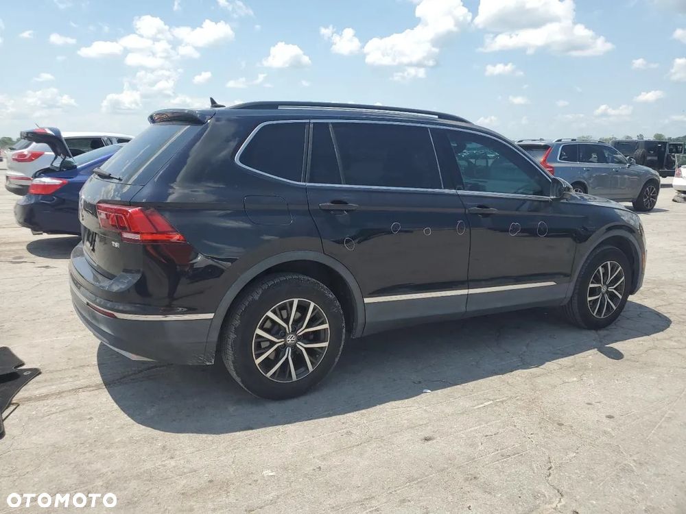 Volkswagen Tiguan - 4