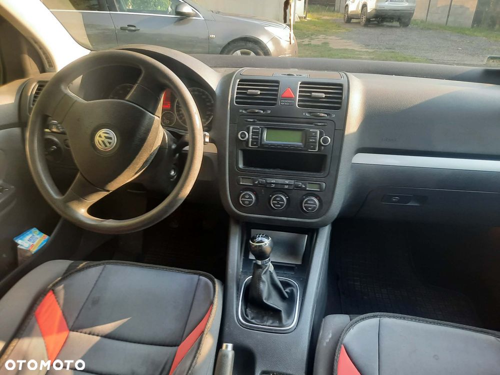 Volkswagen Golf 1.6 Q-Line - 7