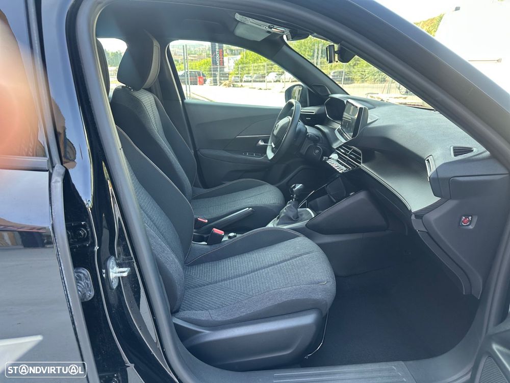 Peugeot 2008 1.2 PureTech Style - 15
