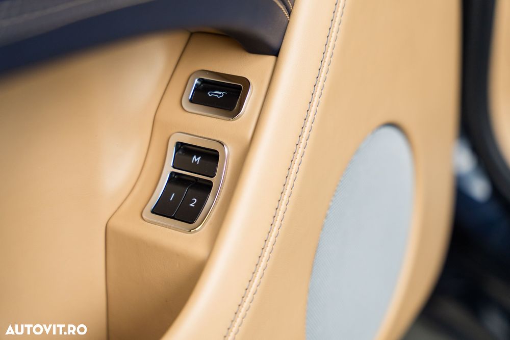Bentley Bentayga - 40