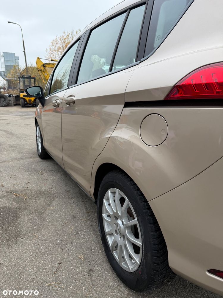 Ford B-MAX - 11