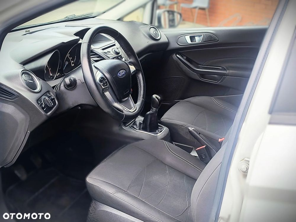 Ford Fiesta 1.25 Ambiente - 5