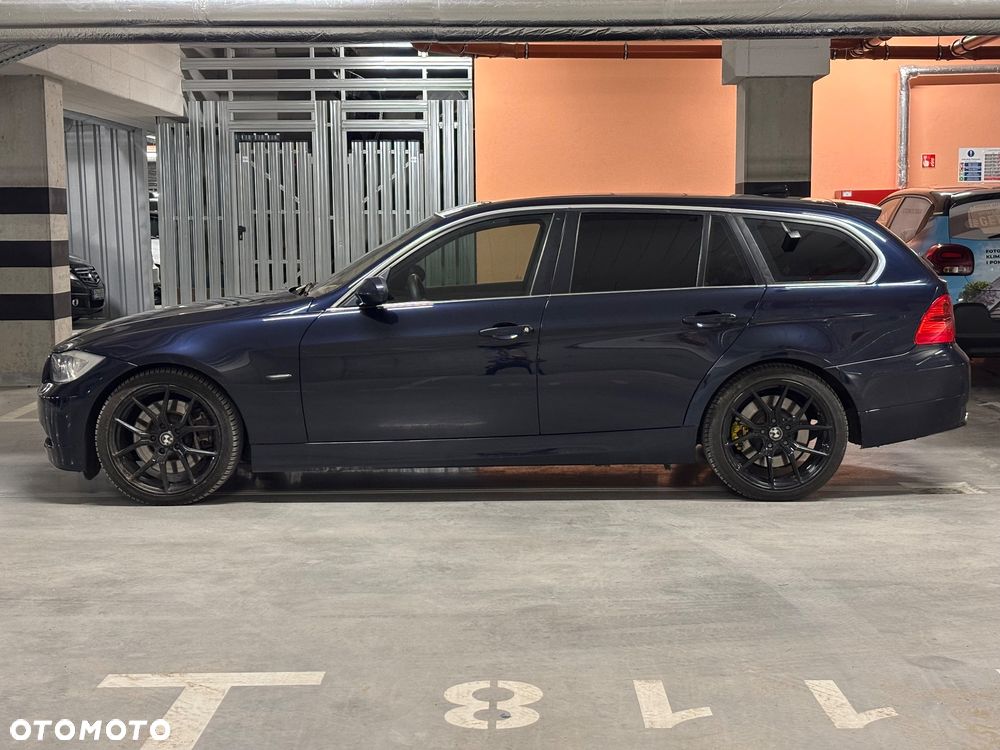 BMW Seria 3 335xi - 3