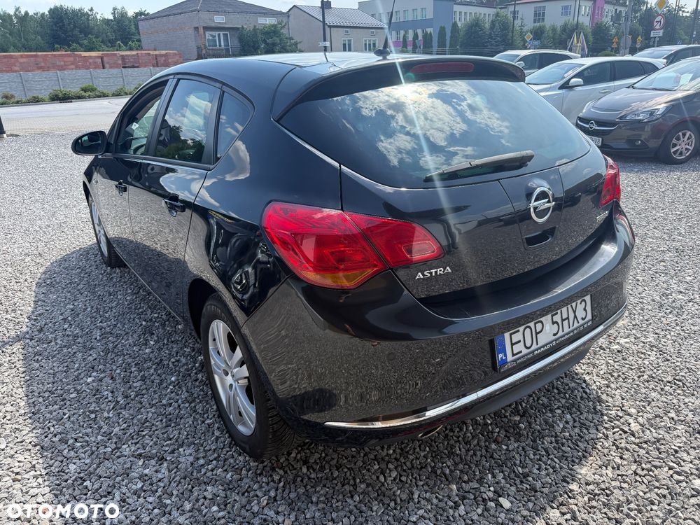 Opel Astra 1.4 T Cosmo - 25