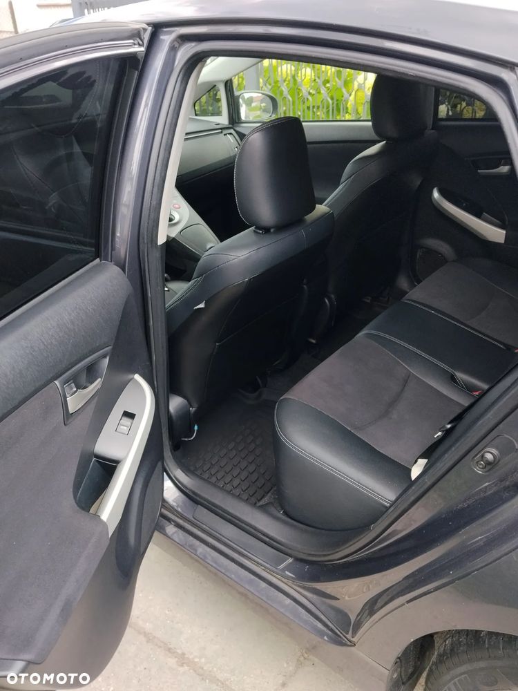 Toyota Prius 1.8 Hybrid Premium - 13
