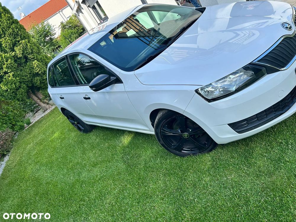 Skoda RAPID 1.4 TDI DPF Ambition - 2