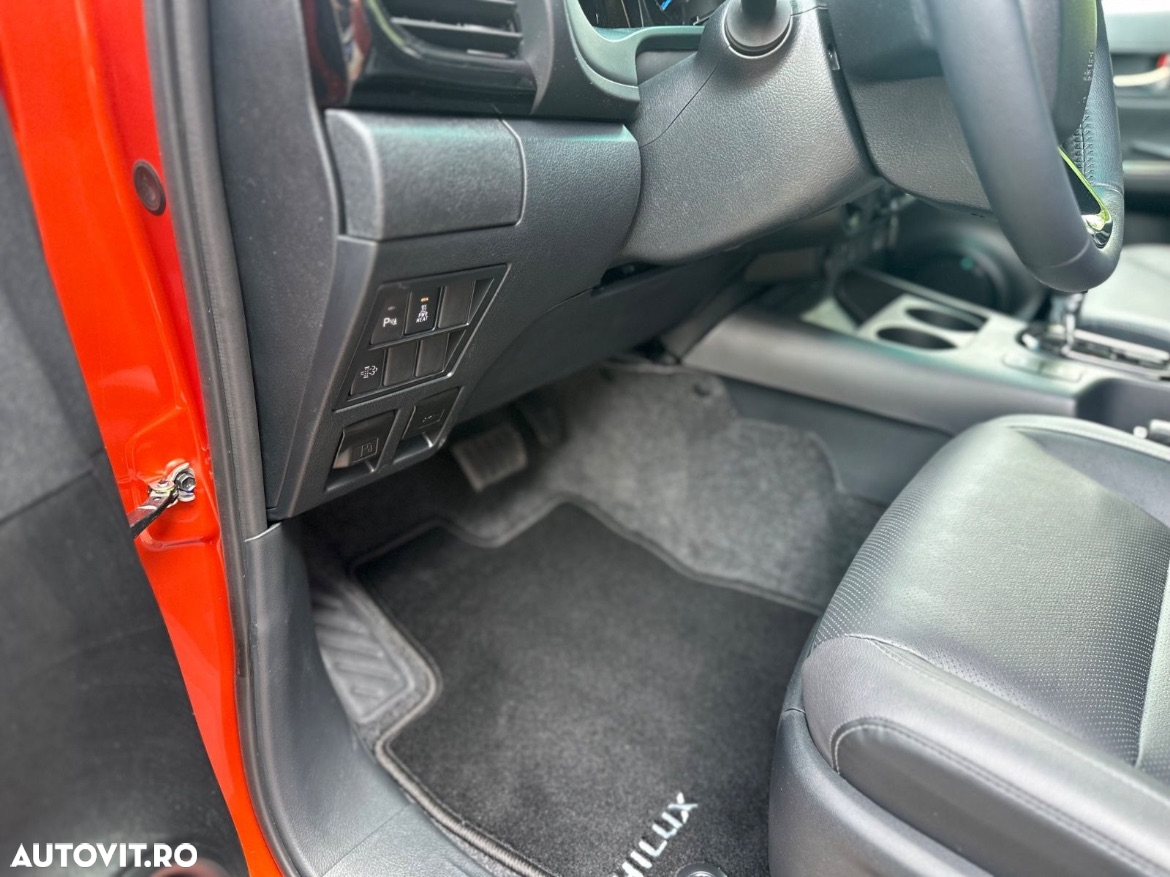 Toyota Hilux 2.8D 204CP 4x4 Double Cab AT Invincible - 21