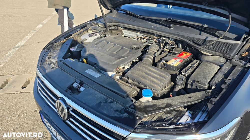 Volkswagen Passat 2.0 TDI DSG Highline - 26