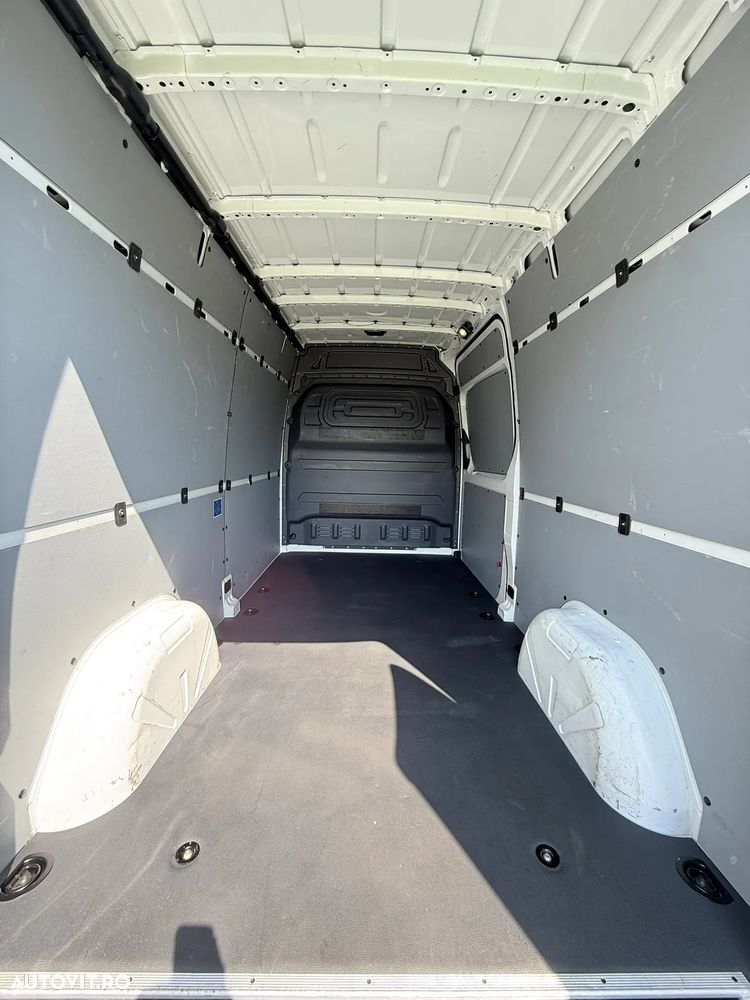Mercedes-Benz eSprinter - 13