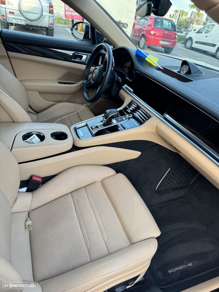 Porsche Panamera Sport Turismo 4S E-Hybrid - 18