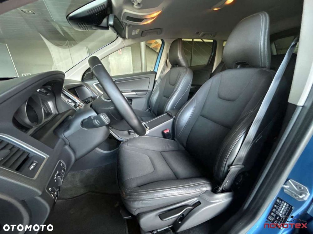 Volvo XC 60 D3 Geartronic Summum - 8
