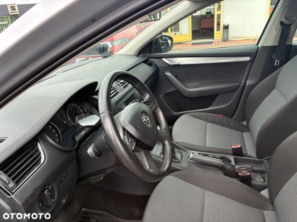 Skoda Octavia 1.6 TDI Active - 10