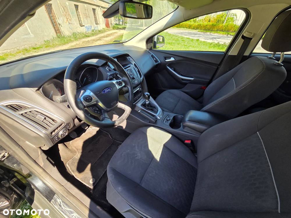 Ford Focus 1.6 TDCi DPF Start-Stopp-System Titanium - 13