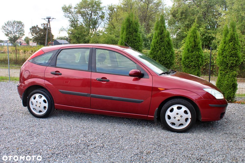 Ford Focus 1.6 Comfort - 9