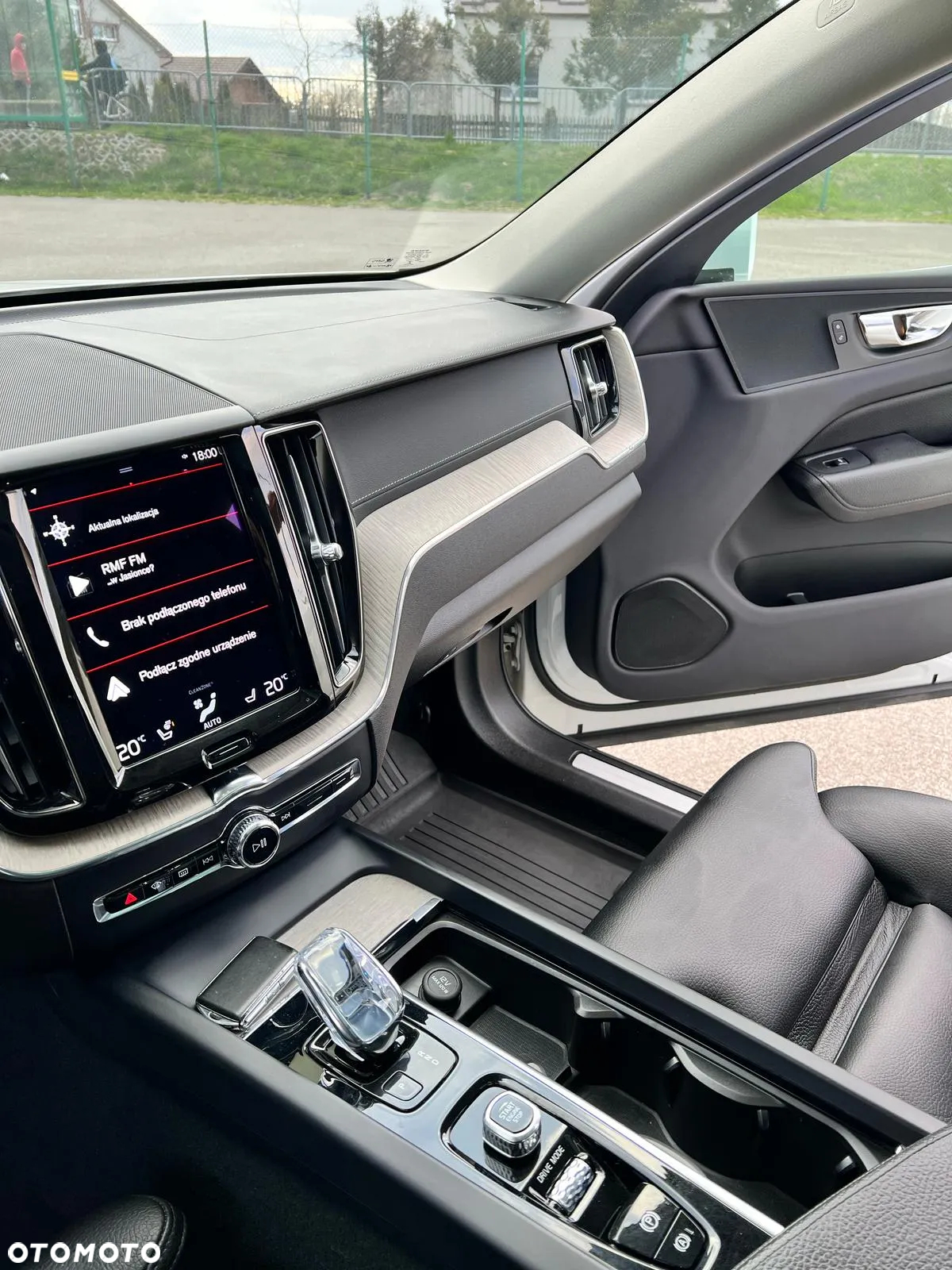 Volvo XC 60 T6 AWD Plug-In Hybrid Inscription - 14