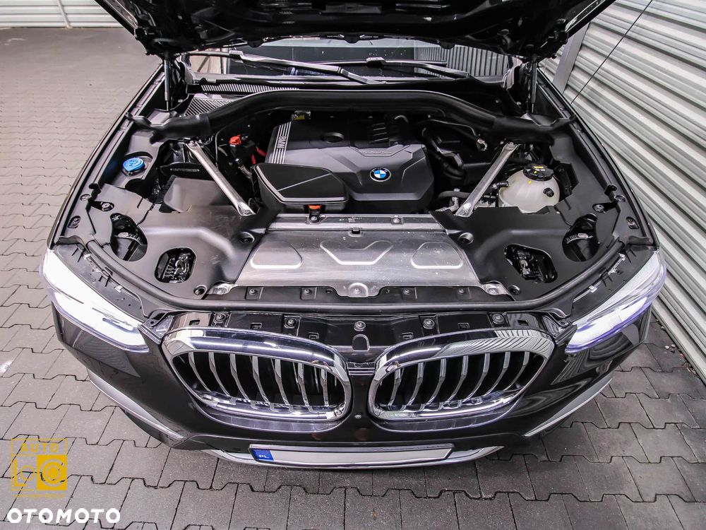 BMW X3 xDrive20i Luxury Line - 15