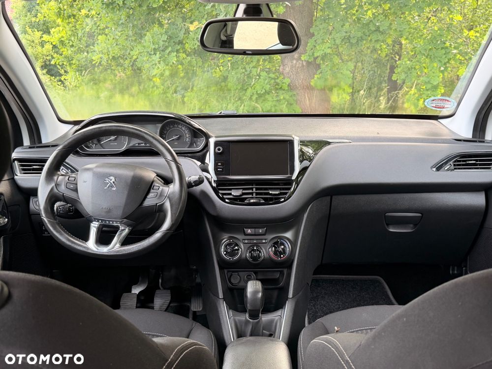 Peugeot 208 PureTech 82 Allure - 14