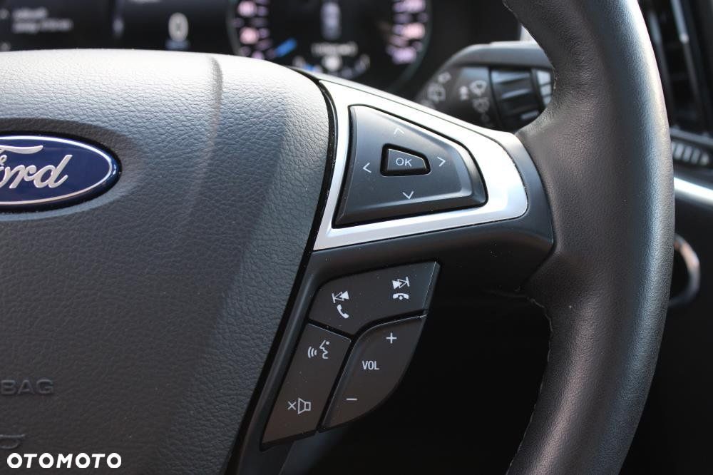 Ford S-Max - 12