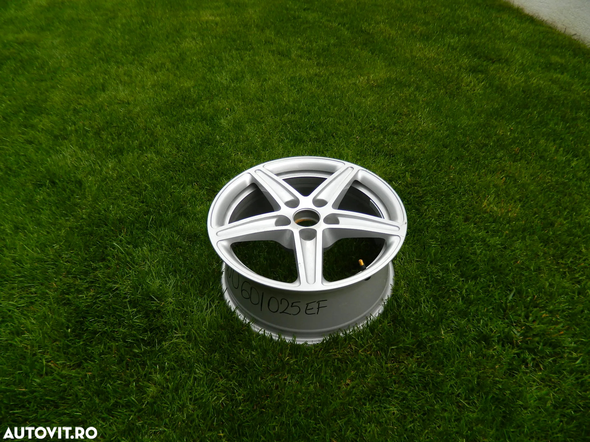 Janta Audi A4 pe 16" cod 8W0601025EF - 3