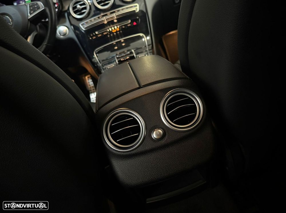 Mercedes-Benz C 350 - 26