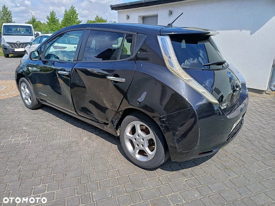 Nissan Leaf - 5