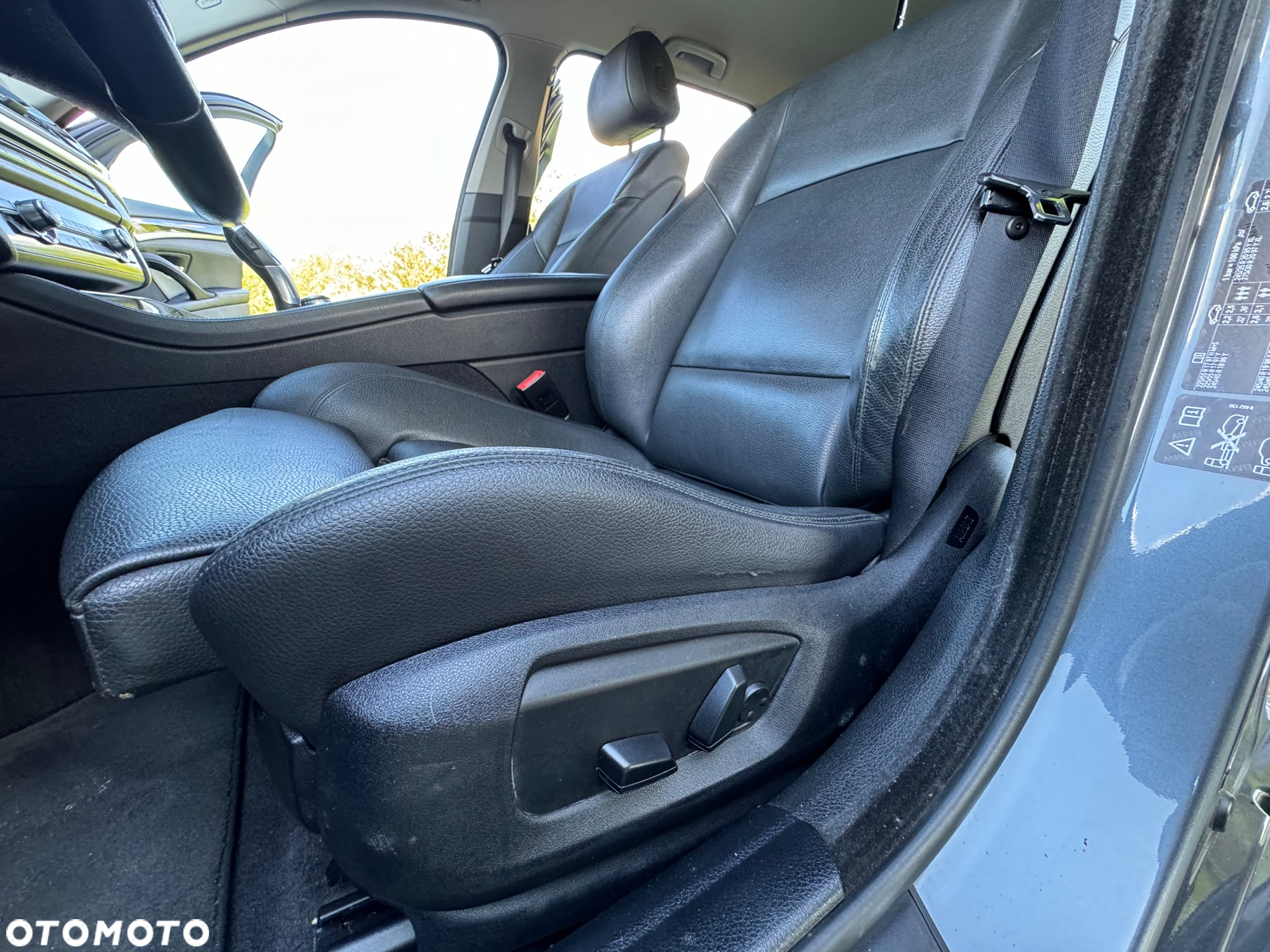BMW Seria 5 - 35