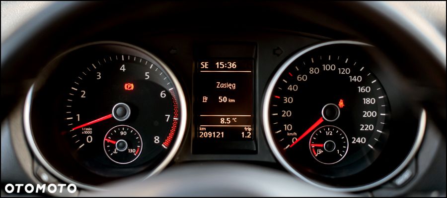 Volkswagen Golf - 22