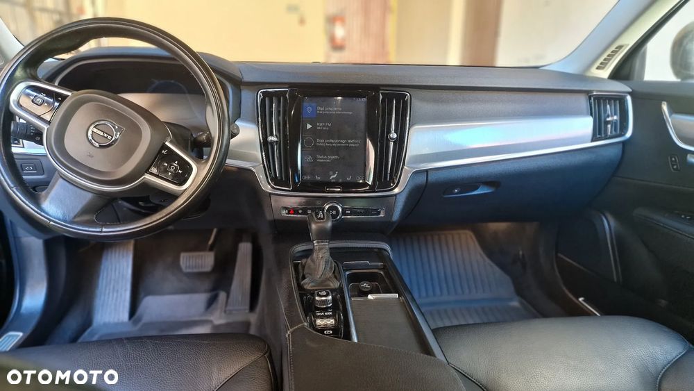 Volvo V90 D4 Momentum - 11