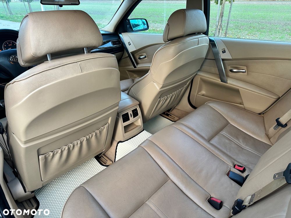 BMW Seria 5 - 29