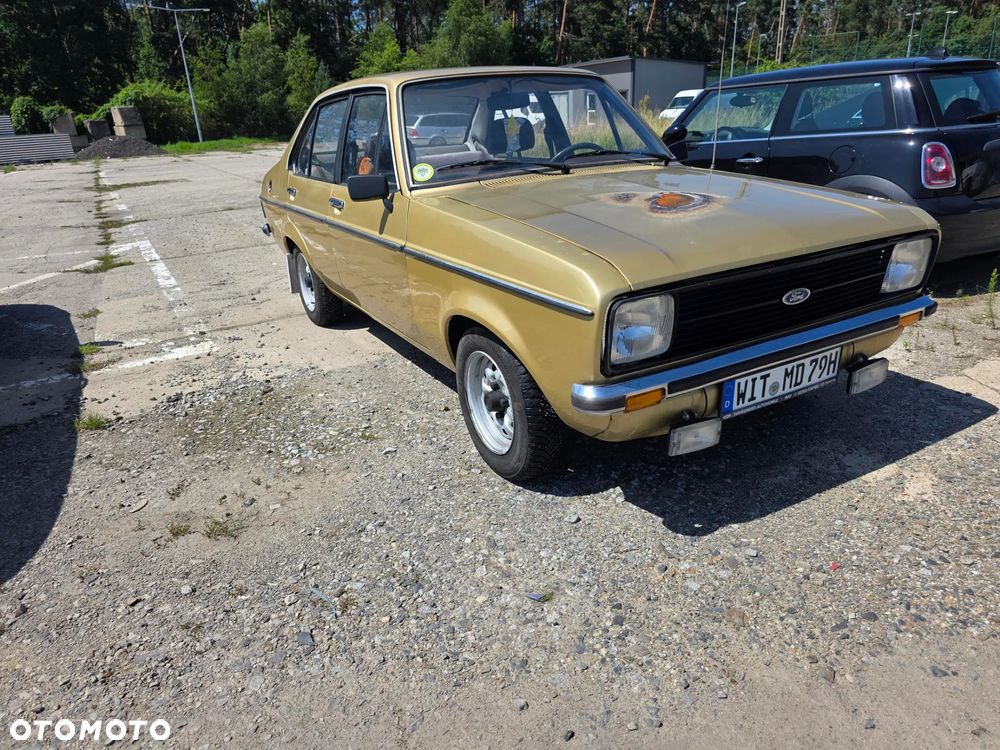 Ford Escort - 2
