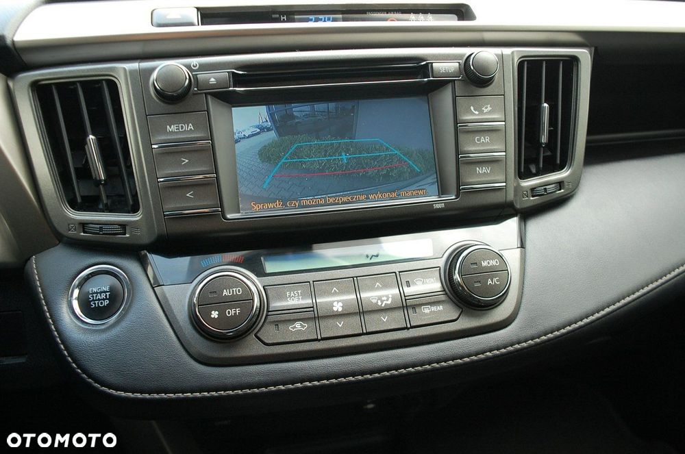 Toyota RAV4 - 24