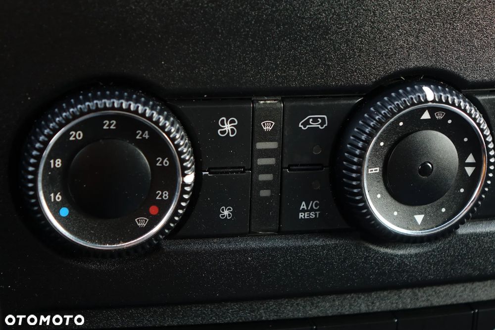 Volkswagen Crafter Skrzynia Ładunkowa 3-osobowy EURO 6 - 9