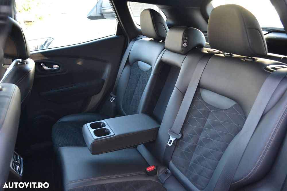Renault Kadjar TCe 160 EDC GPF BLACK EDITION - 12