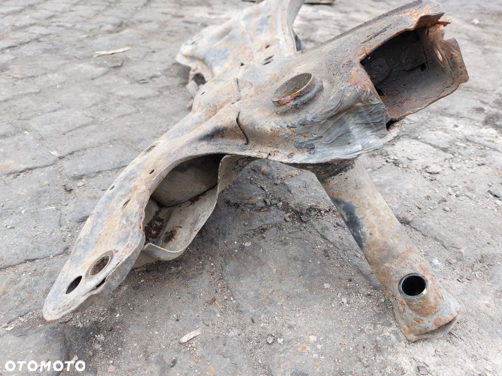 Sanki wózek PRZÓD TRAWERS BELKA PRZEDNIA TOYOTA YARIS I 99-05 1.0 B 73 KM - 7