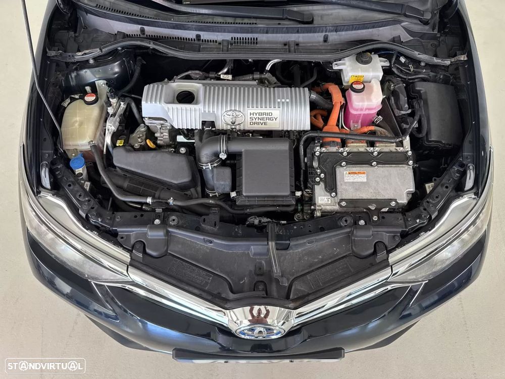 Toyota Auris Touring Sports 1.8 HSD Comfort +P.Techno+P.Sport - 7