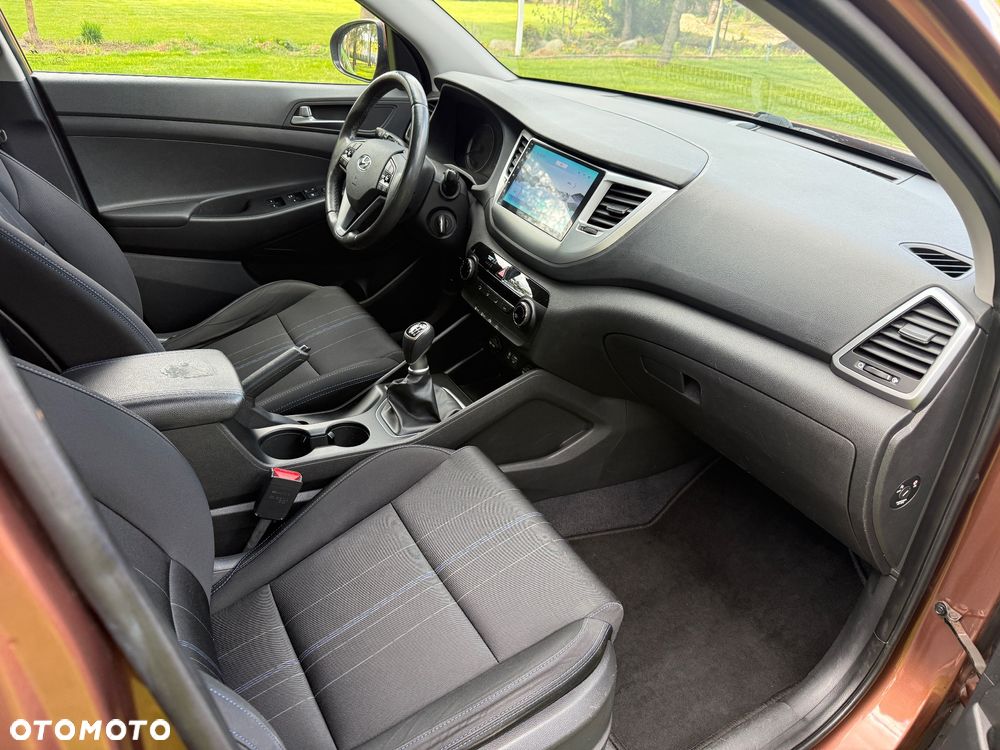 Hyundai Tucson 1.6 GDI BlueDrive Comfort 2WD - 21